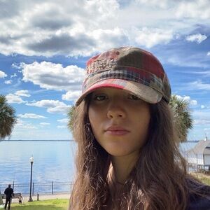 Meet your Posher, Nathaly